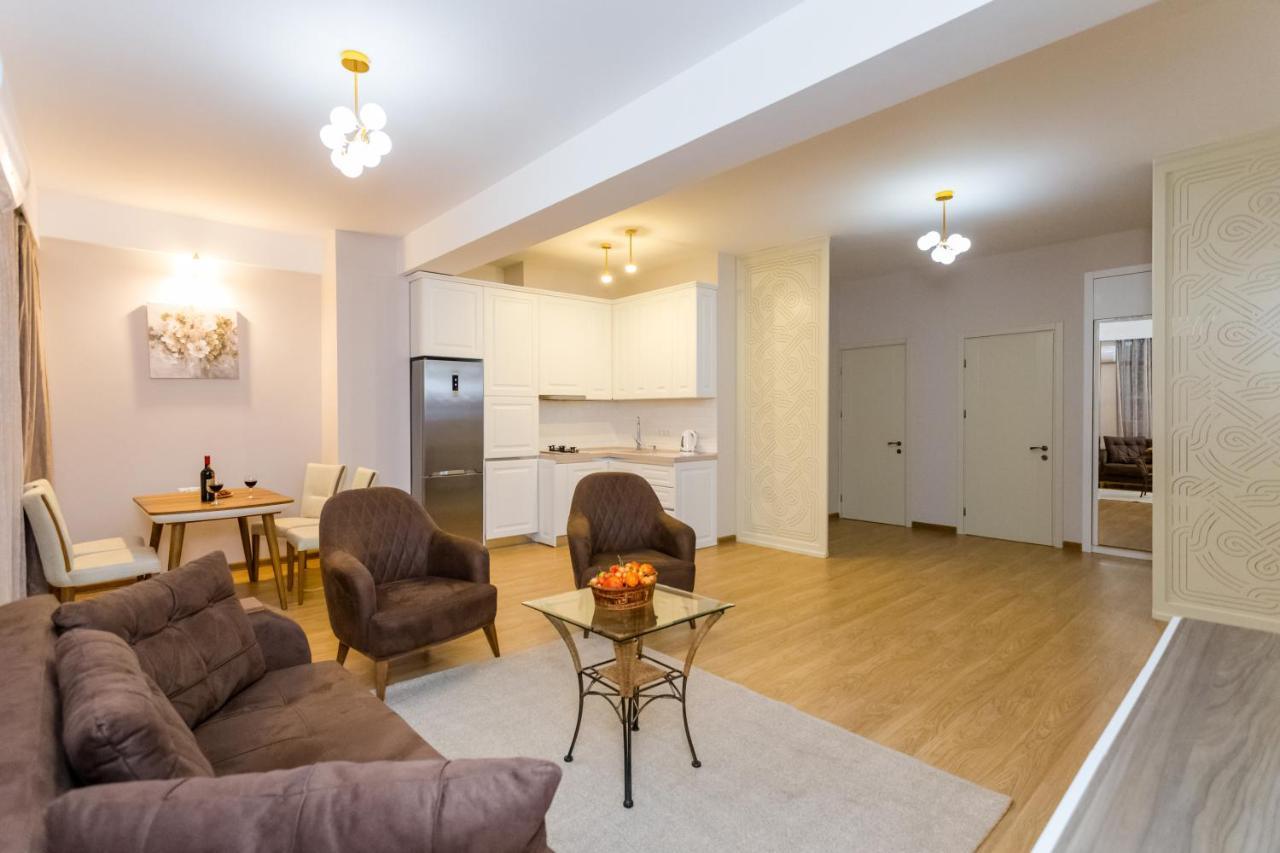 Central Comfort Place L 트빌리시 외부 사진